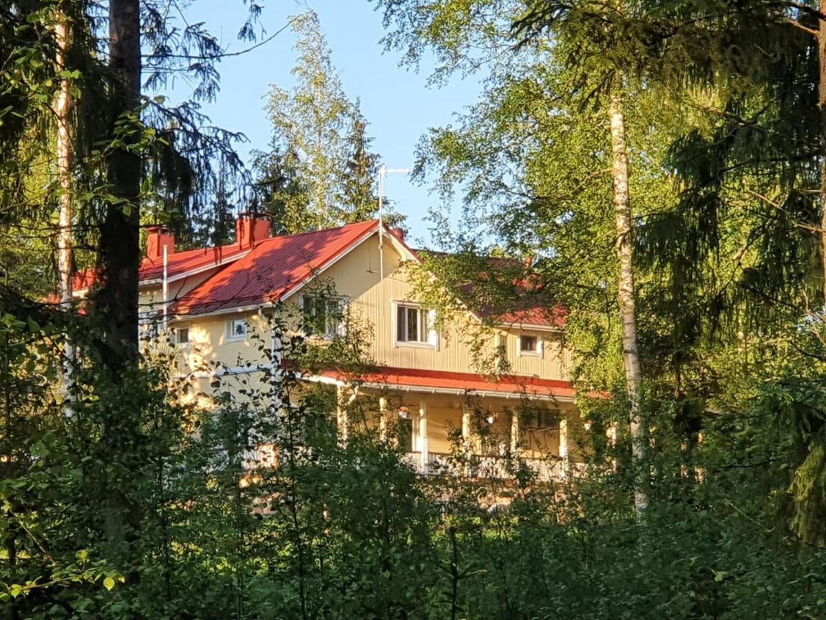 Tuhannen Tarinan Talo Kannuskoski Exteriér fotografie